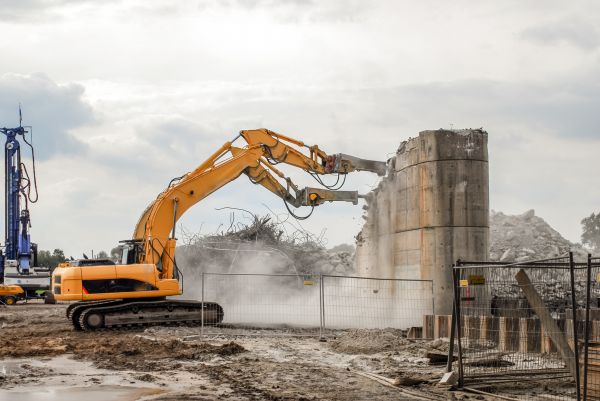 Silo Demolition in Norwalk